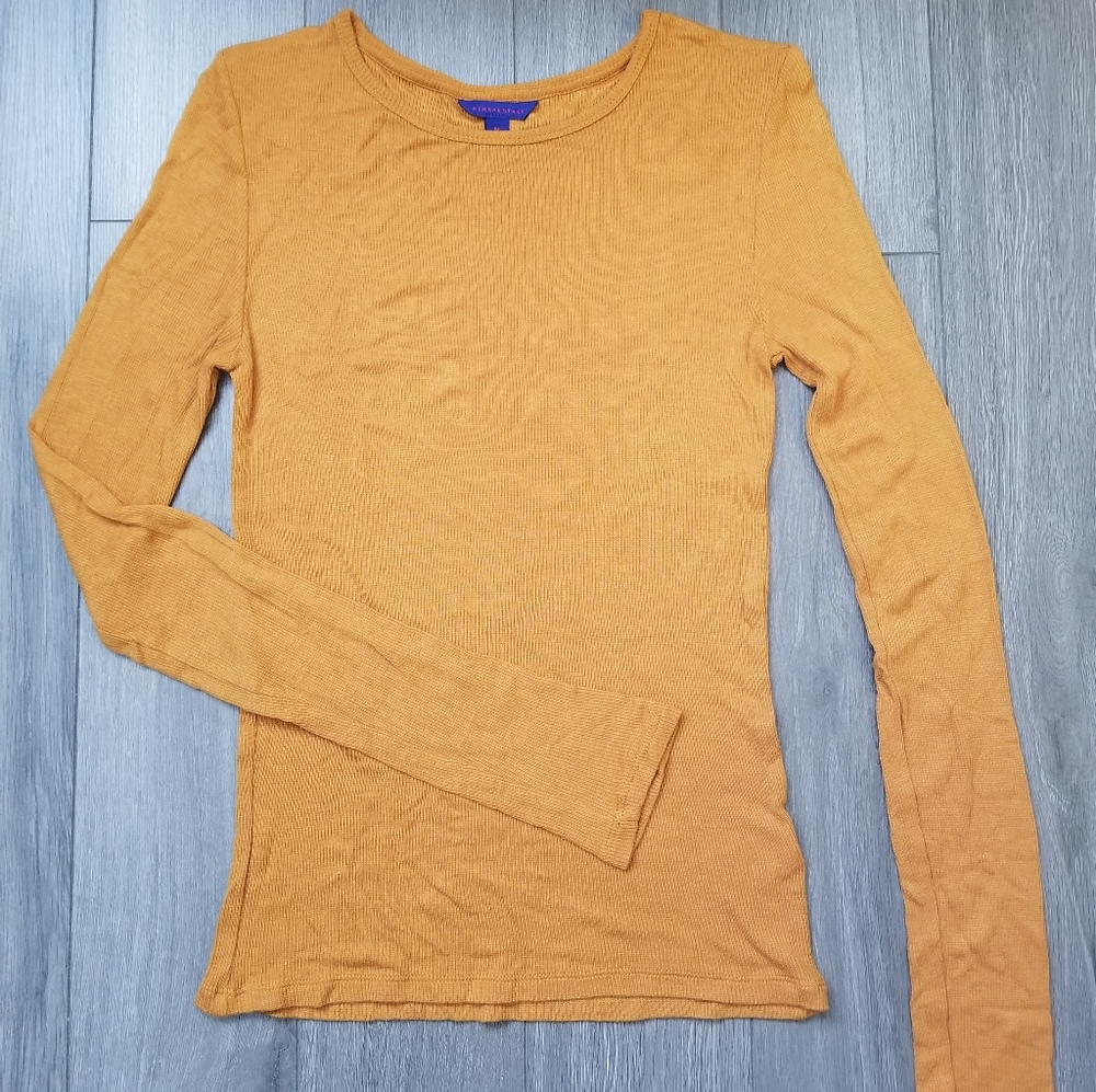 Aéropostale mustard yellow long sleeved thermal